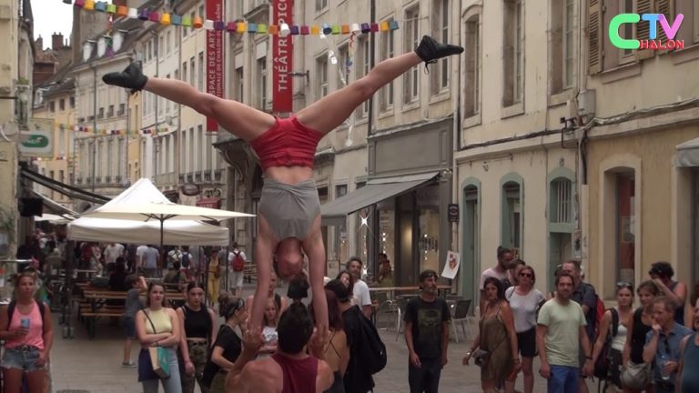 Tour et couleurs de festival
