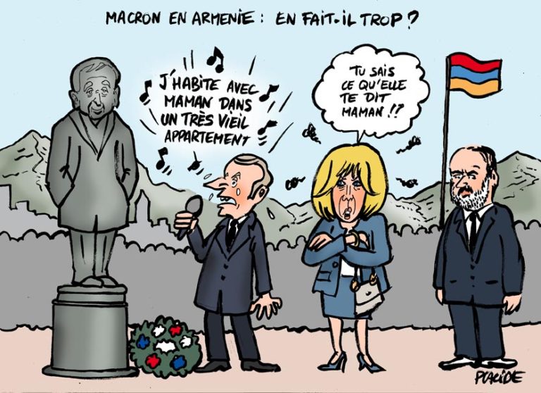 Macron rend hommage à Aznavour en Arménie