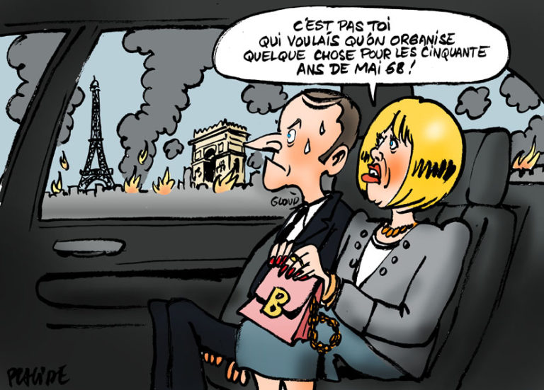 Gilets jaunes : Macron rentre à Paris avec la gueule de bois