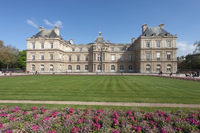 Le palais du Luxembourg,vu des jardins
