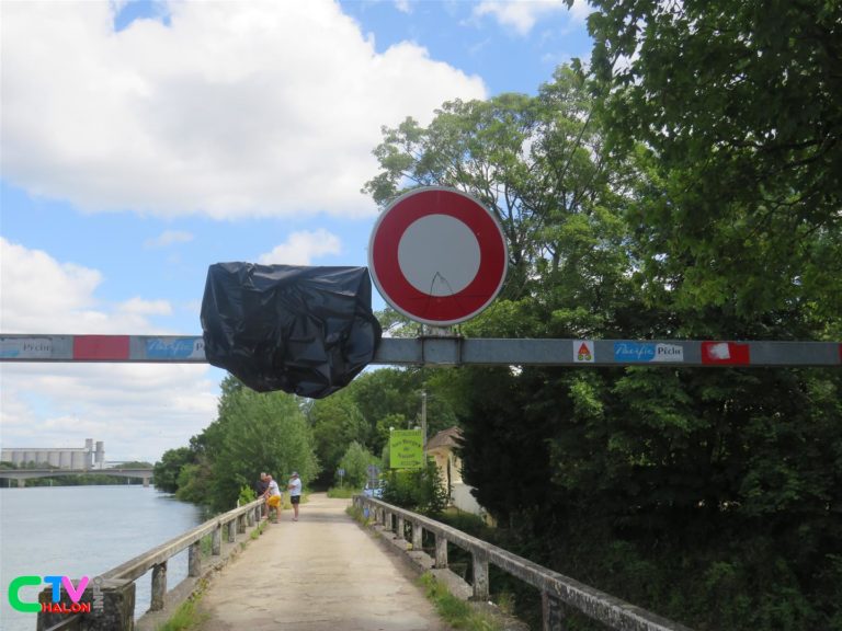 Saint Rémy-Lux : le pont de la corne à nouveau interdit à la circulation ! Quel devenir ?