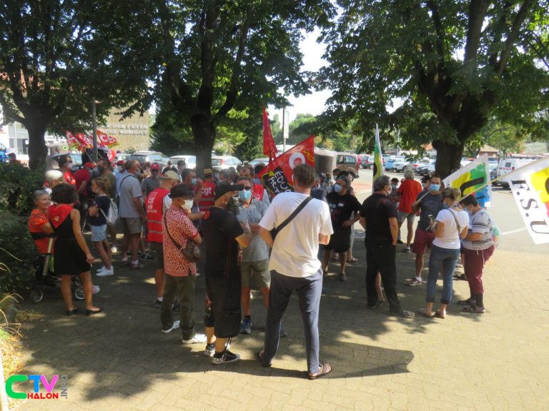 Rassemblement devant la maison des syndicats et …un rendez-vous électoral pour les syndicalistes