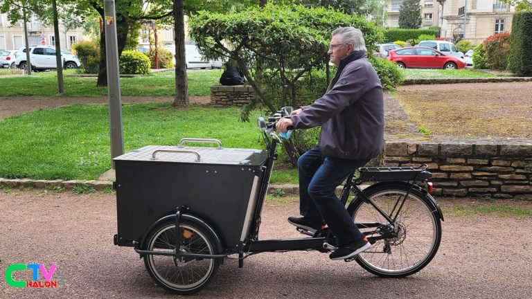 Le premier triporteur chalonnais